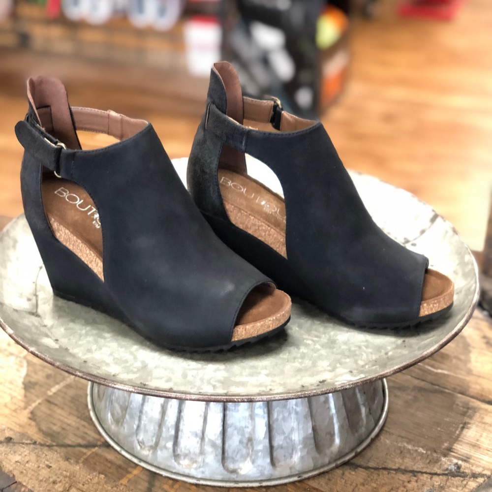 Bnwt Corky Black Heels - image 1